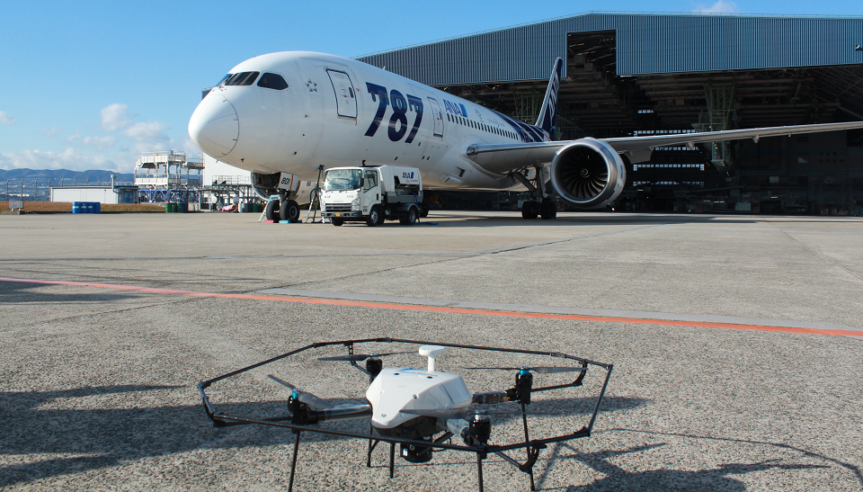 「AEROBO × 航空機点検」 雷痕点検業務の省力化
